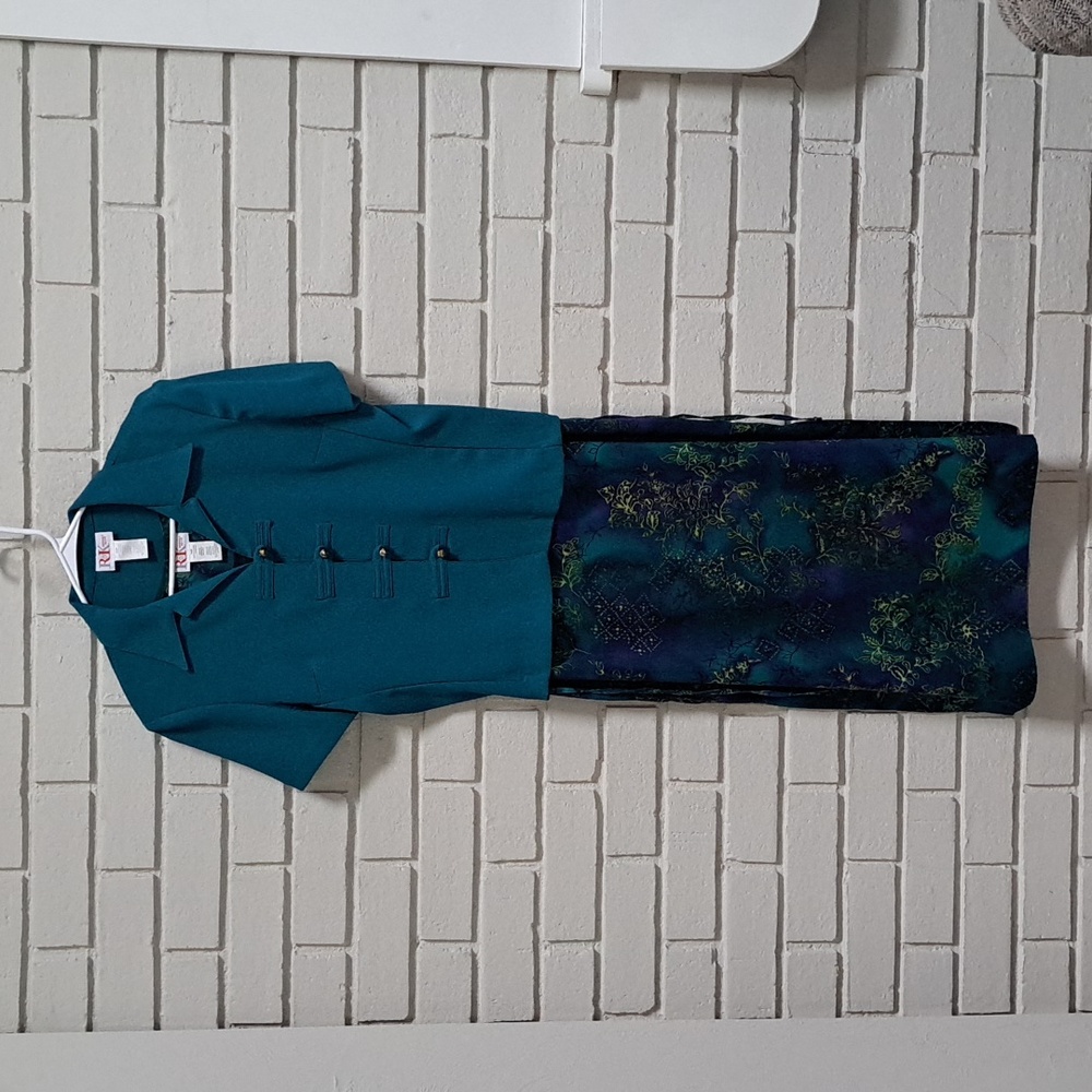 R & K Blue/Purple  Paisley Floral Tie Back Maxi Dress Suit. Size 10 Petite NWOT